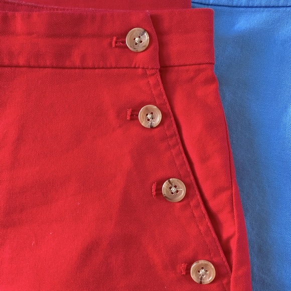 Banana Republic red button shorts size 0 Wore once - Picture 2 of 5